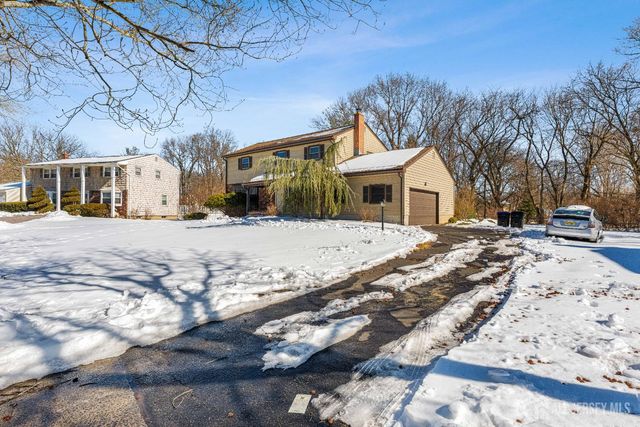 11 Gunpowder Drive, East Brunswick, NJ 08816