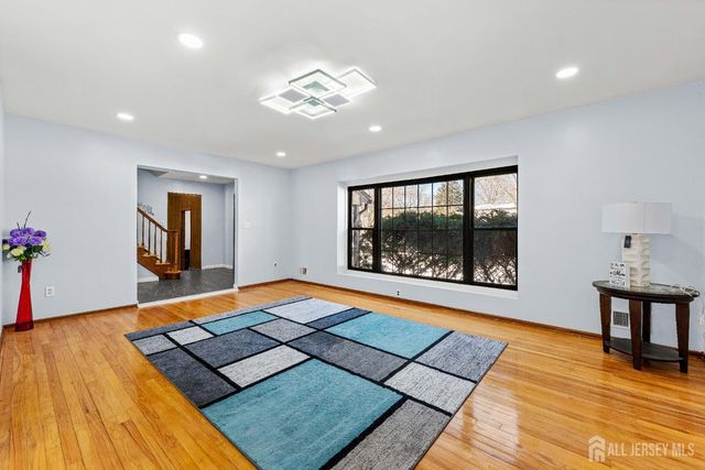 11 Gunpowder Drive, East Brunswick, NJ 08816