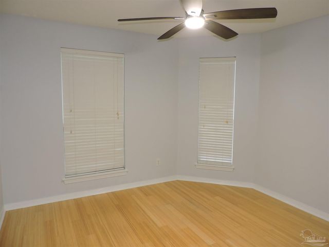 10931 Country Ostrich Dr, Pensacola, FL 32534