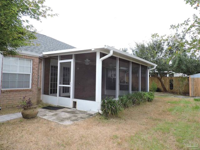 10931 Country Ostrich Dr, Pensacola, FL 32534