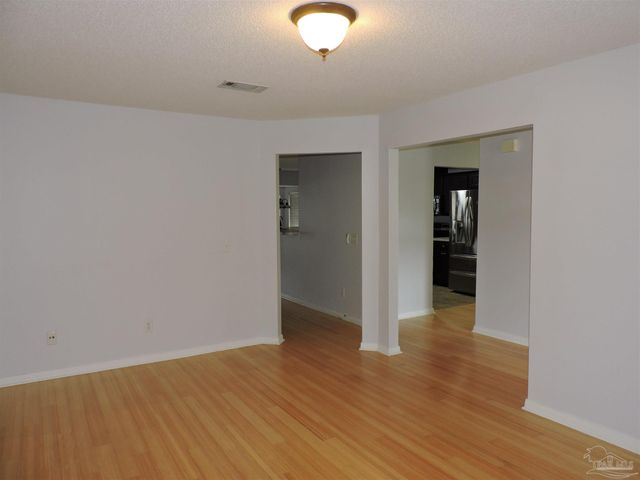 10931 Country Ostrich Dr, Pensacola, FL 32534