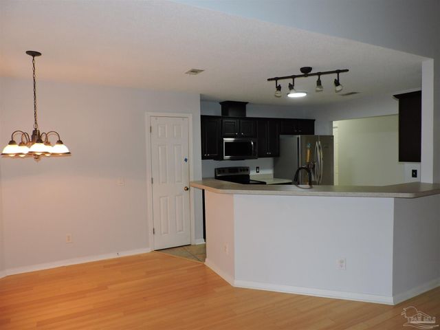 10931 Country Ostrich Dr, Pensacola, FL 32534