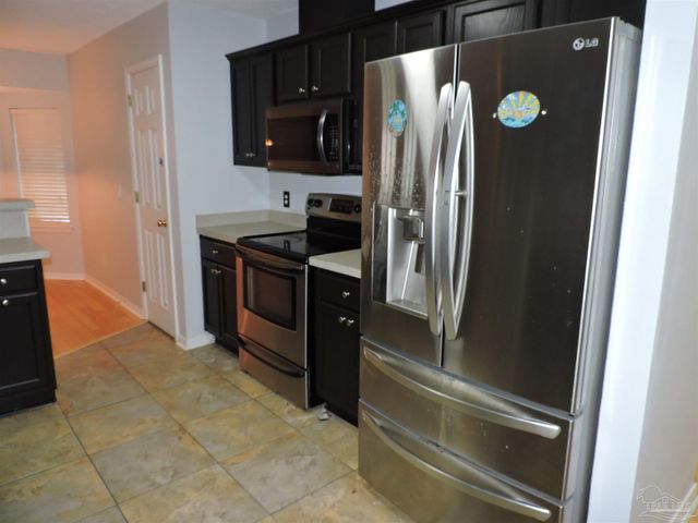 10931 Country Ostrich Dr, Pensacola, FL 32534