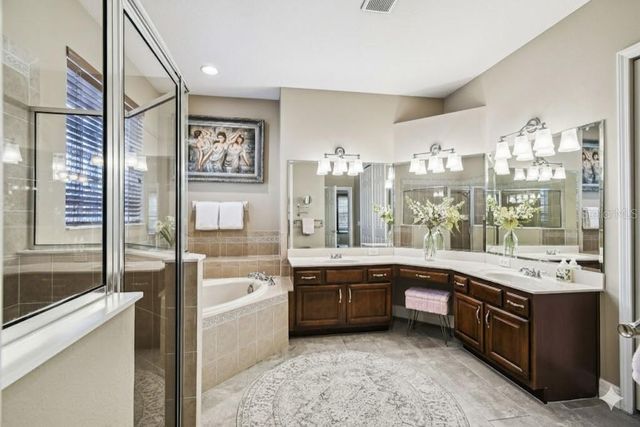 3811 IVYDALE COURT, Land O Lakes, FL 34638