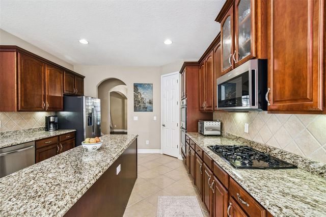 3811 IVYDALE COURT, Land O Lakes, FL 34638