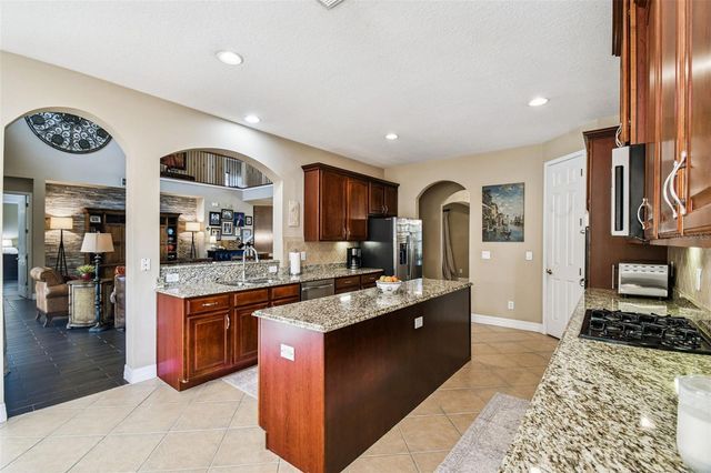 3811 IVYDALE COURT, Land O Lakes, FL 34638