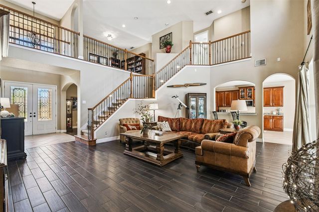 3811 IVYDALE COURT, Land O Lakes, FL 34638