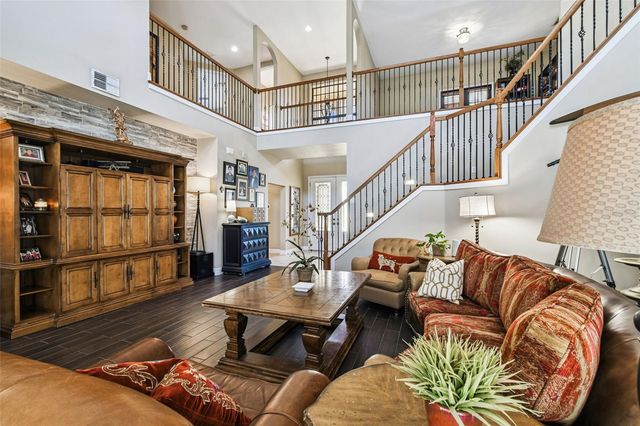 3811 IVYDALE COURT, Land O Lakes, FL 34638