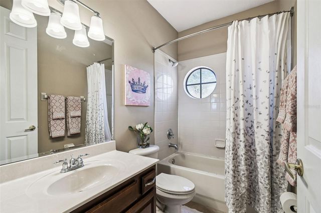 3811 IVYDALE COURT, Land O Lakes, FL 34638