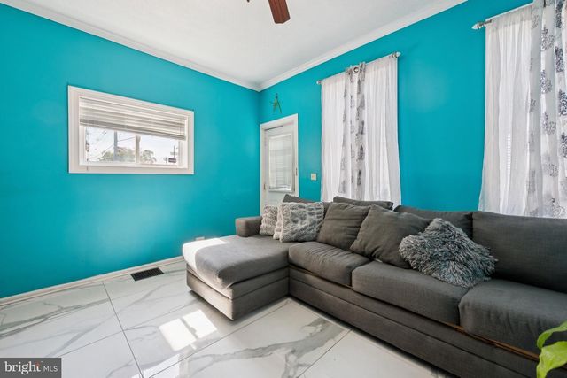405 JERSEY AVE, Gloucester City, NJ 08030