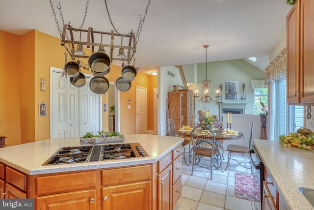 37 LYNAM LOOKOUT DR, Newark, DE 19702