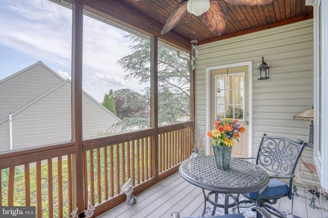 37 LYNAM LOOKOUT DR, Newark, DE 19702