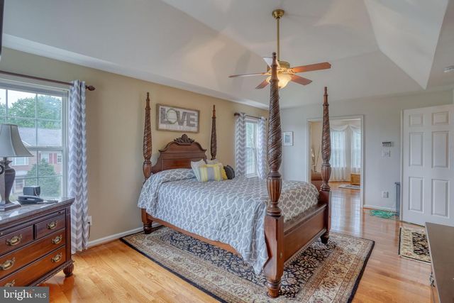 37 LYNAM LOOKOUT DR, Newark, DE 19702