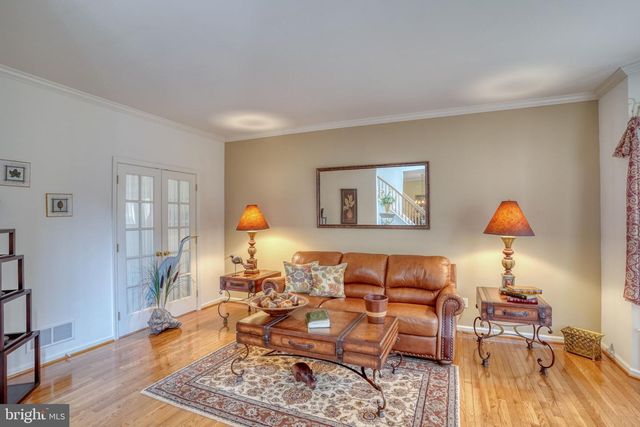 37 LYNAM LOOKOUT DR, Newark, DE 19702