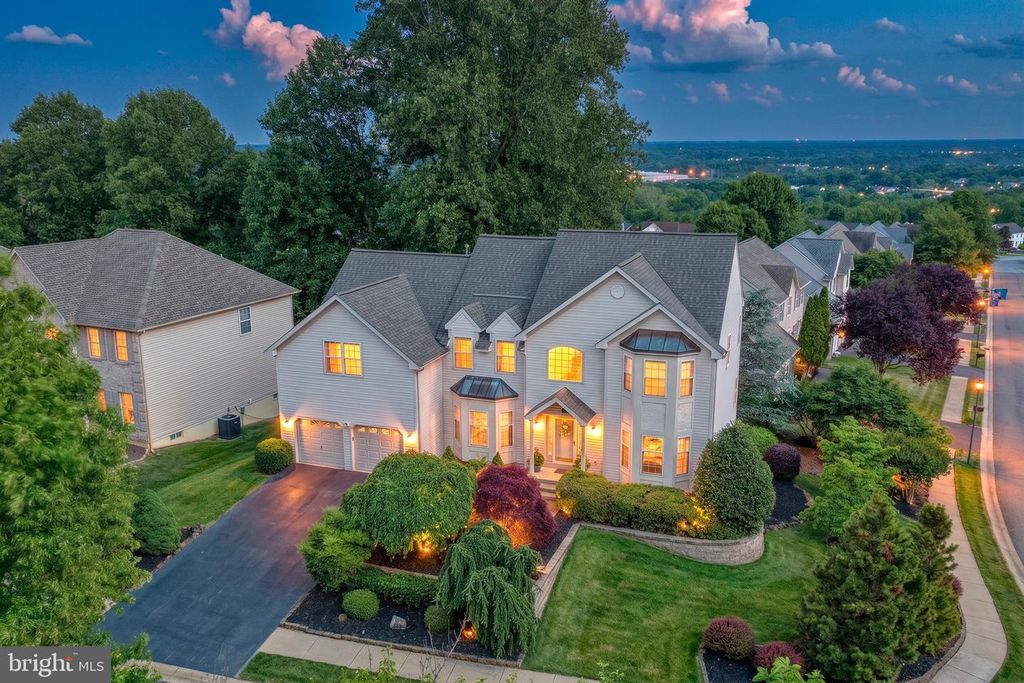 37 LYNAM LOOKOUT DR, Newark, DE 19702