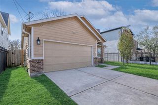 3522 Dennis Street, Houston, TX 77004