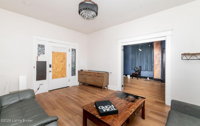 730 S 38th St, Louisville, KY 40211