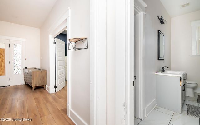 730 S 38th St, Louisville, KY 40211