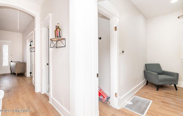 730 S 38th St, Louisville, KY 40211