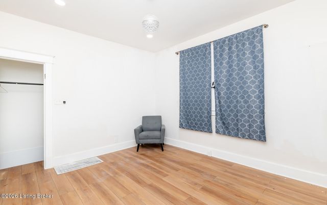 730 S 38th St, Louisville, KY 40211