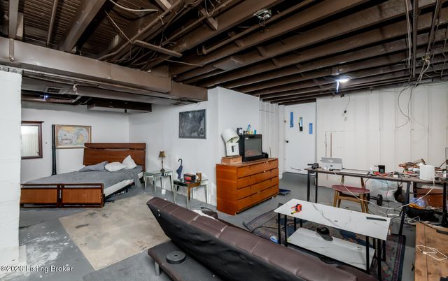 730 S 38th St, Louisville, KY 40211