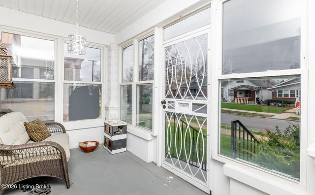 730 S 38th St, Louisville, KY 40211