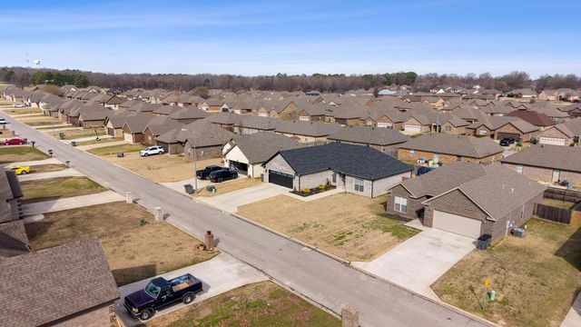 1003 Ava Lane, Paragould, AR 72450