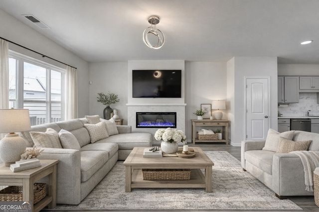 1123 Chastain Drive, Sugar Hill, GA 30518