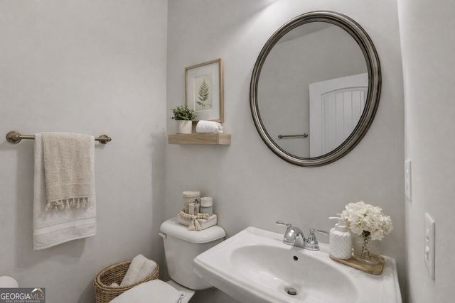 1123 Chastain Drive, Sugar Hill, GA 30518