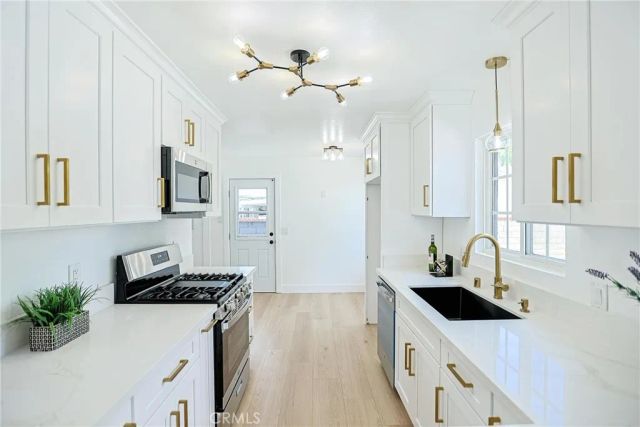 1246 E Turin, Anaheim, CA 92805