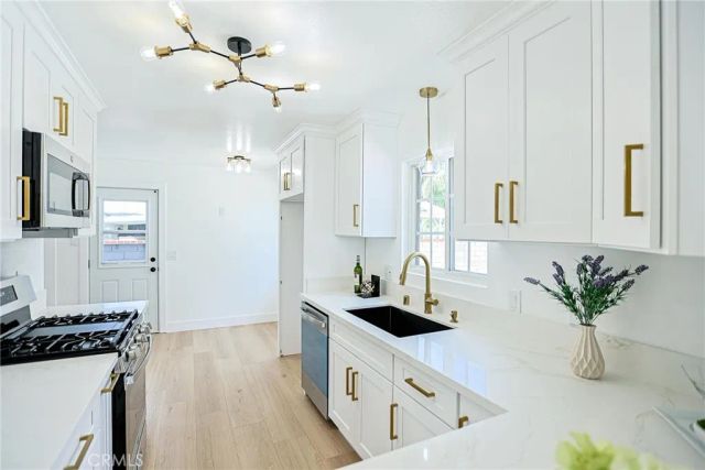1246 E Turin, Anaheim, CA 92805
