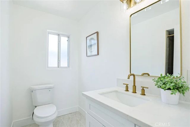 1246 E Turin, Anaheim, CA 92805