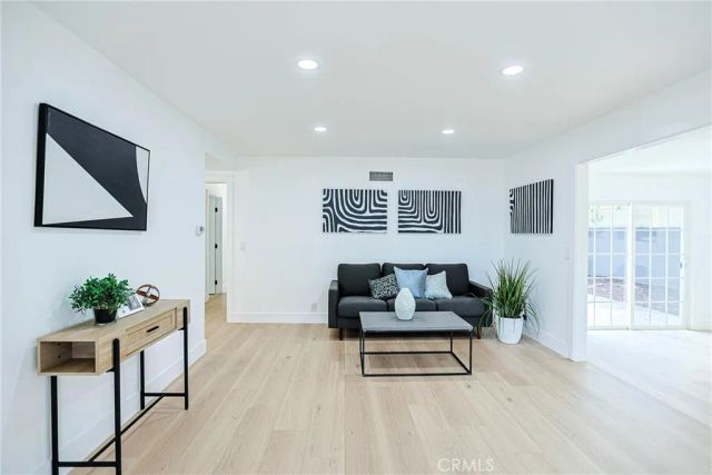 1246 E Turin, Anaheim, CA 92805