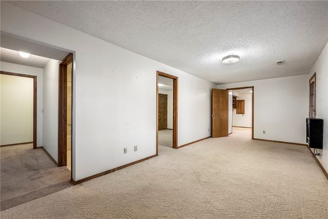 40 Lonsdale Drive, Bella Vista, AR 72715