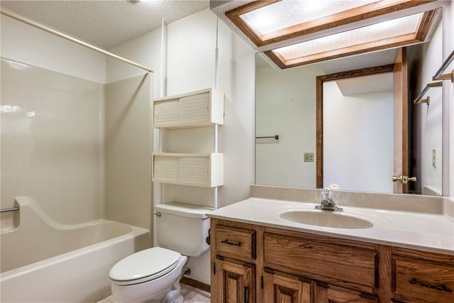 40 Lonsdale Drive, Bella Vista, AR 72715