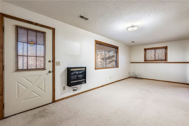 40 Lonsdale Drive, Bella Vista, AR 72715