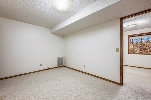 40 Lonsdale Drive, Bella Vista, AR 72715