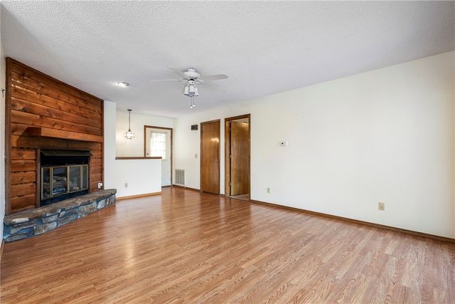 40 Lonsdale Drive, Bella Vista, AR 72715