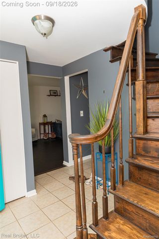 11139 Madeline Drive, Warren, MI 48093