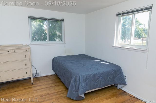 11139 Madeline Drive, Warren, MI 48093