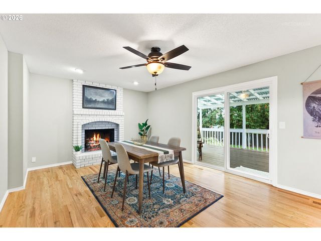 12800 Se OTT St, Clackamas, OR 97015
