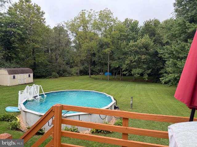 13 FOXTAIL CT, Shrewsbury, PA 17361