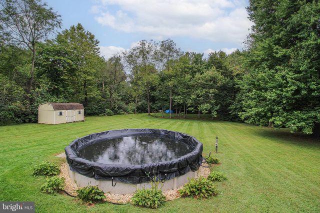 13 FOXTAIL CT, Shrewsbury, PA 17361