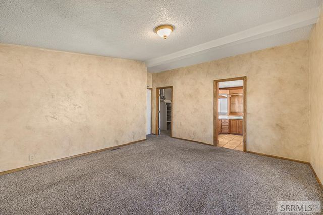 221 Cottonwood Lane, Blackfoot, ID 83221