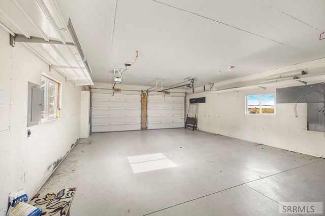 221 Cottonwood Lane, Blackfoot, ID 83221