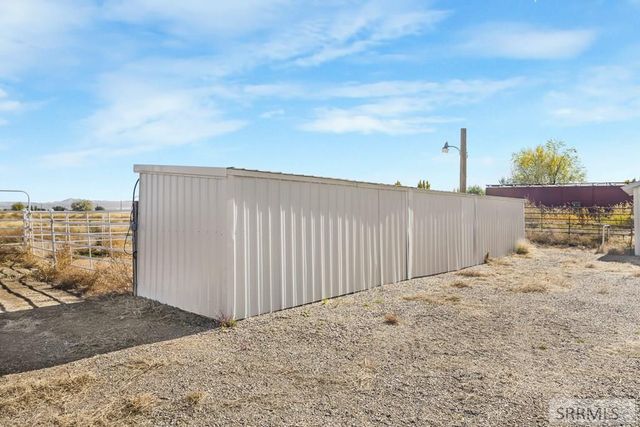 221 Cottonwood Lane, Blackfoot, ID 83221