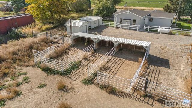 221 Cottonwood Lane, Blackfoot, ID 83221