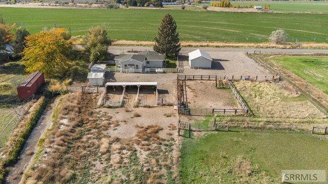 221 Cottonwood Lane, Blackfoot, ID 83221