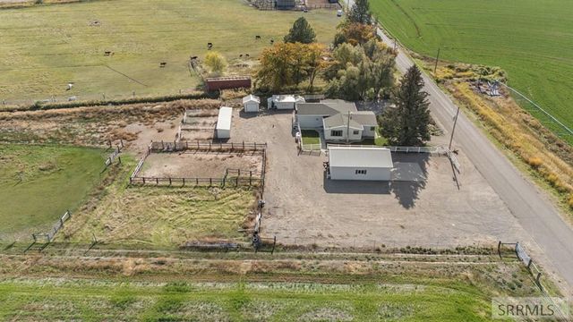 221 Cottonwood Lane, Blackfoot, ID 83221