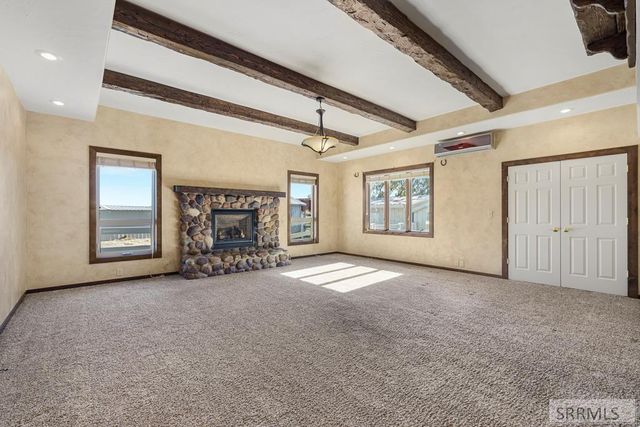 221 Cottonwood Lane, Blackfoot, ID 83221